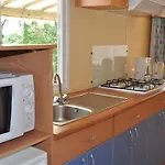Кемпинг Mobil Cosy Avec Terrasse Pour 4 Personnes - Api-1-52-266 *